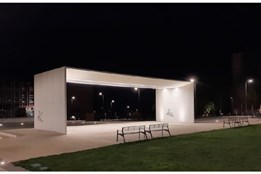 Opilý posprejoval policejní stanici a několik budov. Způsobil škodu za 27 tisíc