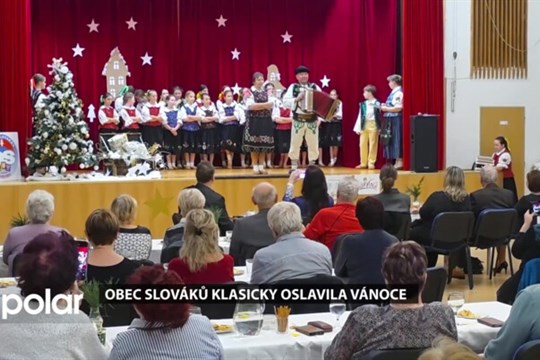 Obec Slováků klasicky oslavila Vánoce svým srazem a vystoupením folklorního souboru