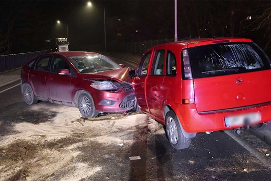 Ve Šternberku havaroval řidič s blokovaným oprávněním, zraněni tři lidé