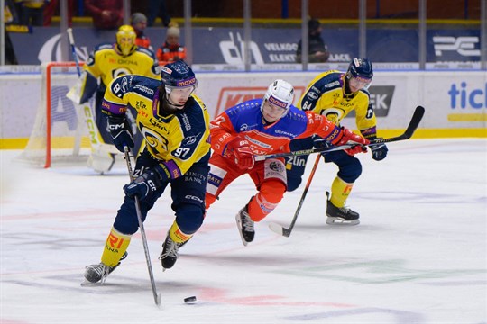 Berani přemohli Porubu a už nejsou poslední. Vsetín vyhrál v Třebíči 
