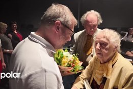 Žáci a kolegové oslavili 90 let havířovské bývalé učitelky Heleny Kucharčíkové