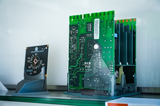 Baťova univerzita otevírá perspektivní bakalářskou specializaci zaměřenou na polovodiče