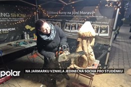 Na jarmarku vznikla jedinečná socha pro Studénku