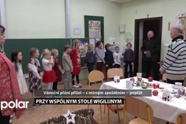 Przy wspólnym stole wigilijnym