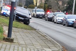 56letý muž oznámil na tísňové lince, že usmrtil svého známého, pak zavěsil. Policie zveřejnila další informace k tragédii ve Vratimově
