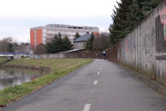 Díky solárnímu osvětlení jsou cyklostezky bezpečnější