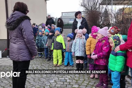 Malí koledníci potěšili heřmanické seniory zpěvem i drobnými dárky