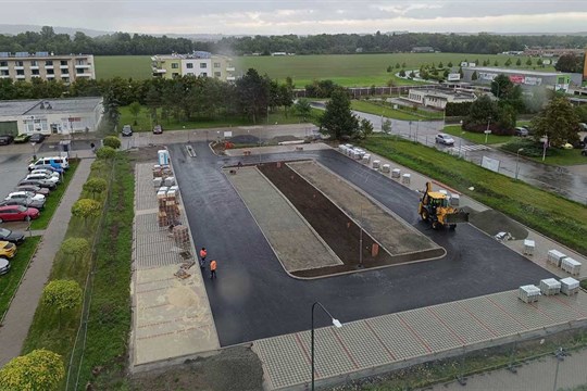 Nové parkoviště v prostějovské nemocnici usnadní přístup pacientům i zaměstnancům