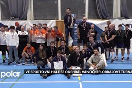 Ve sportovní hale se odehrál vánoční florbalový turnaj