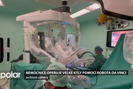 Nemocnice v Havířově operuje velké kýly pomocí robota Da Vinci