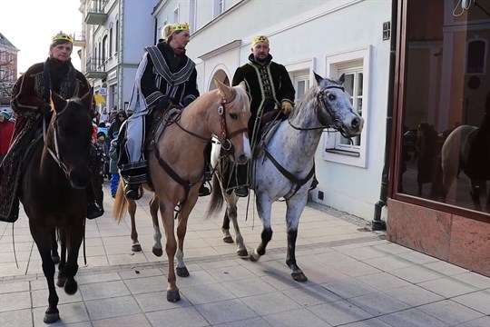 Tříkrálová sbírka začala v Hodoníně průvodem centrem města