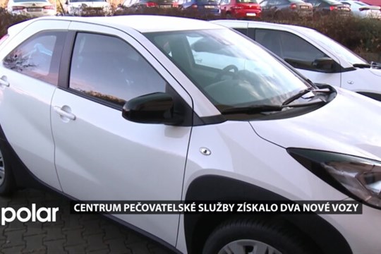 Dvě auta posílila vozový park Centra pečovatelských služeb