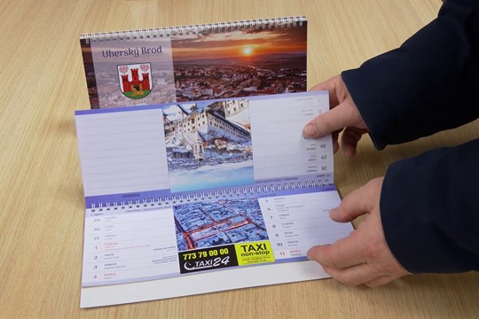 Uherský Brod vydal kalendář na rok 2026, je plný cenných informací 