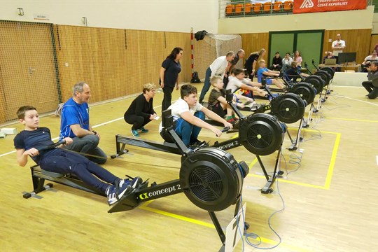 Veslaři si zazávodili uprostřed zimní přípravy
