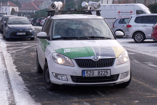 Parkovné ve Zlíně kontroluje monitorovací vozidlo