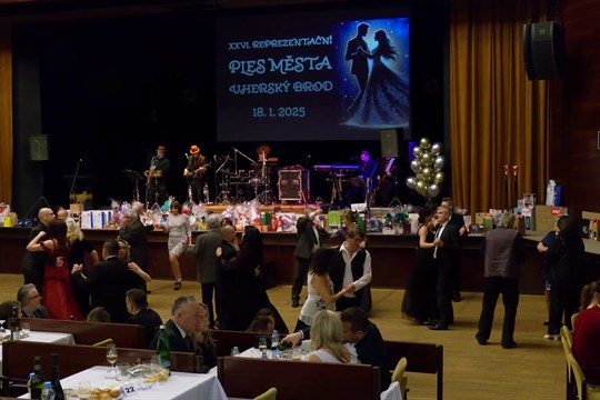 Plesovou sezónu v Brodě odstartuje XXVII. Reprezentační ples města