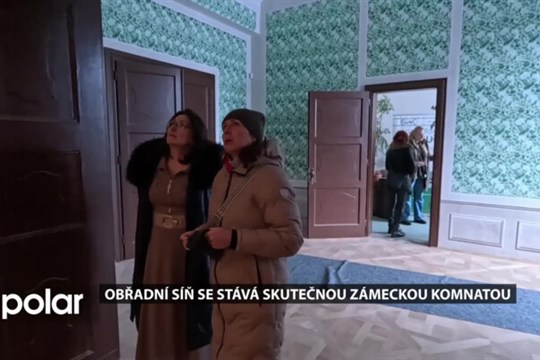Obřadní síň se stává skutečnou zámeckou komnatou