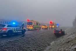 Ledovka a několik nehod uzavřely část silnice I/11 mezi Ostravou a Opavou