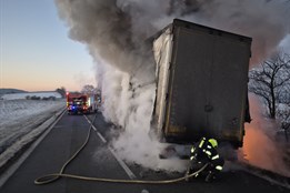 Provoz u Krhové na Vsetínsku zkomplikoval požár nákladního automobilu