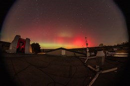 Začátkem týdne rozzářila oblohu výjimečně silná polární záře