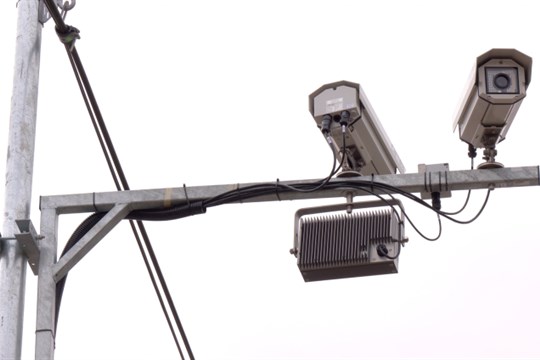 Radary v Otrokovicích zafungovaly. Řidiči si na ně ale zvykají postupně