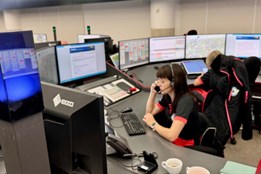 Čtyři vážné případy a nedostatek posádek. Operátoři ZZS zvládli zorganizovat pomoc