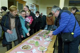 Košt v Nivnici opanoval chléb ochucený cibulkou