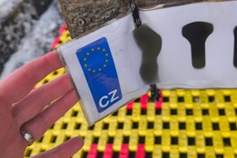 Papírová RZ, překročení limitu a pokračování v jízdě i přes zákaz. Dálniční policie řešila nevšední prohřešky