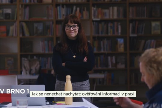 Jak se nenechat nachytat: ověřování informací v praxi