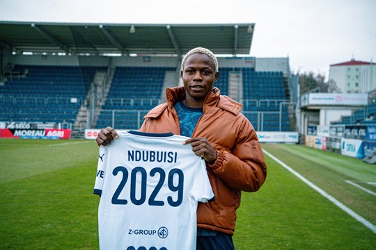 Proti Baníku zazářil a vysloužil si nový kontrakt. Nigerijec Ndubuisi podepsal se Slováckem smlouvu do léta 2029