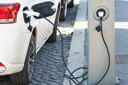 Zlínský kraj pořídil desítky nových elektromobilů a dobíjecích stanic