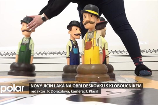 Nový Jičín láká na obří deskovku s kloboučníkem