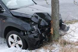 Dvě vážné nehody s vysokou škodou, naštěstí bez zranění