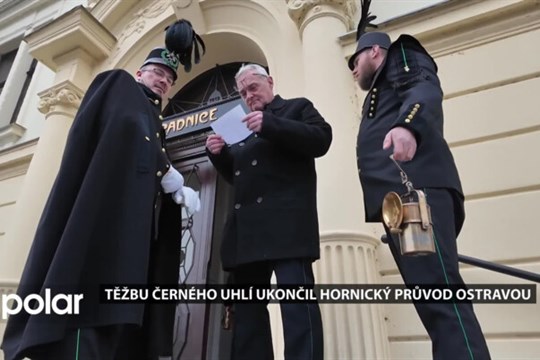 Těžbu černého uhlí ukončil hornický průvod Ostravou, začátek měl před slezskoostravskou radnicí