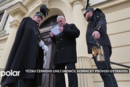 Těžbu černého uhlí ukončil hornický průvod Ostravou, začátek měl před slezskoostravskou radnicí