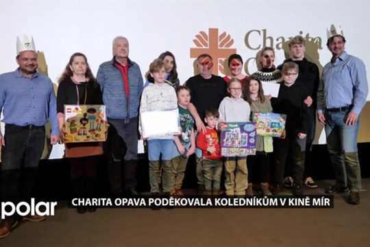 Koledníci zaplnili kino Mír. Charita Opava jim poděkovala za Tříkrálovou sbírku