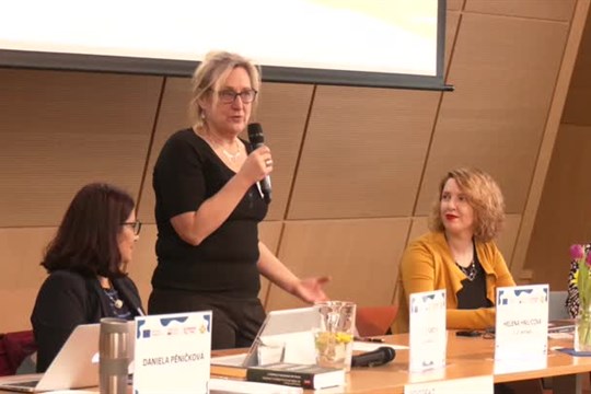 Týnes se věnoval zdravotně sociálním asistentům