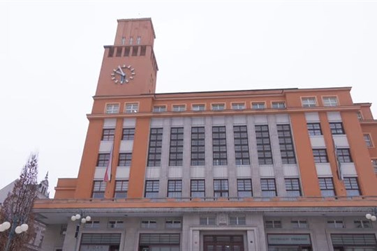 Jabloneckou radnici čeká obnova parteru