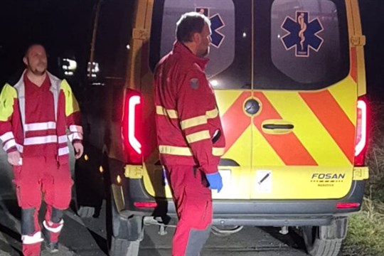 Vážná srážka auta s chodcem uzavřela most přes Opavu, v koloně se pak srazila čtyři vozidla