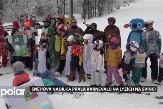 Víkendová sněhová nadílka přála karnevalu na lyžích na Svinci