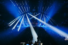 Šumperská kapela O5 a Radeček oslnila na Valentýna vyprodané O2 universum