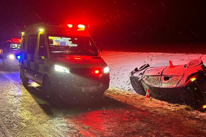 Záchranáři vyjížděli k třinácti dopravním nehodám během jednoho dne