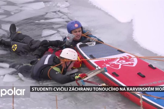 Studenti se cvičili v záchraně tonoucího na Karvinském moři