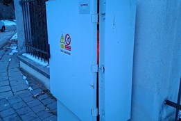 Nehoda poškodila zařízení, které řídí frekventovanou křižovatku v Kroměříži. Kvůli opravě se vypnou semafory