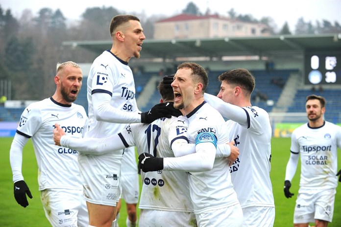 Slovácko slaví první jarní výhru. S Pardubicemi pomohl VAR i vlastní gól