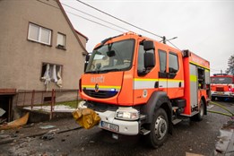Exploze rodinného domu ve Vratimově. Opilý majitel demontoval plynový kotel