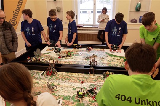 Čiperova vila se proměnila v robotickou arénu