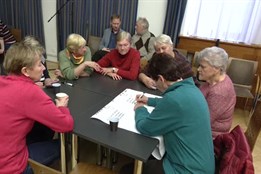 Vedení Lomnice se setkalo s místními seniory