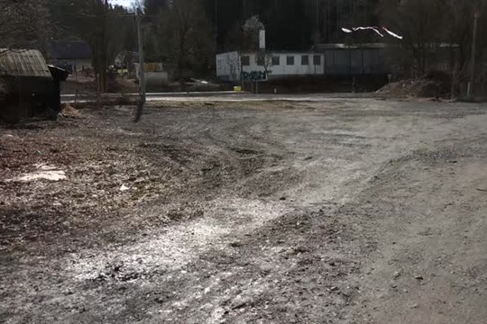 Desná zrevitalizuje plochu u vlakového nádraží