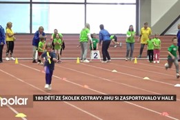 Pohybový festival mateřských školek Ostravy-Jihu po roce opět zaplnil městskou atletickou halu